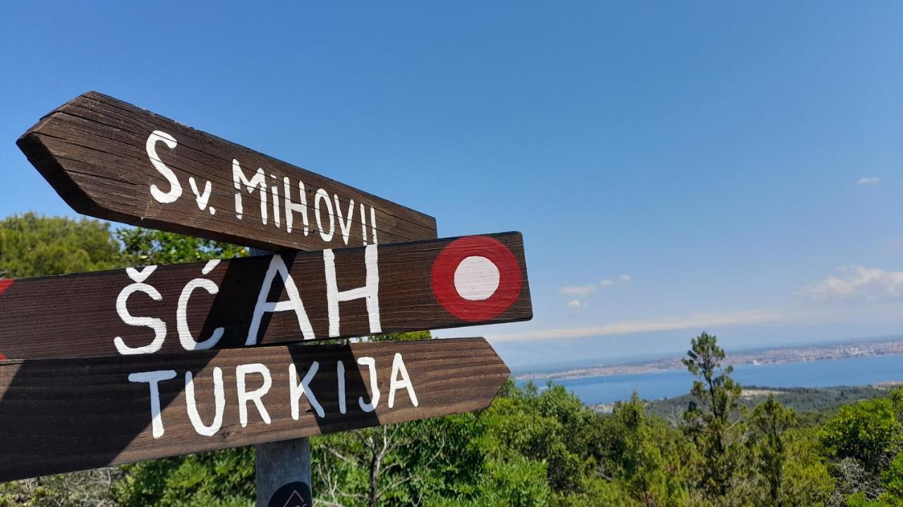 Rustic Holiday Home Miketa Lukoran Екстериор снимка